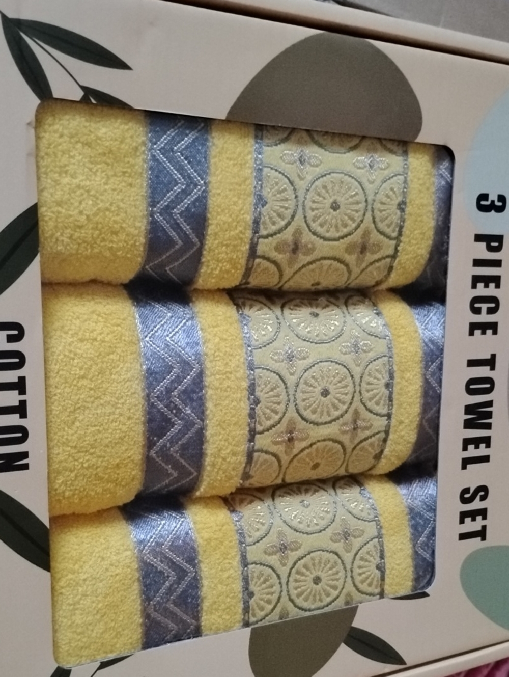 New Balance Yellow and Gray Patterned Cotton Towel Set